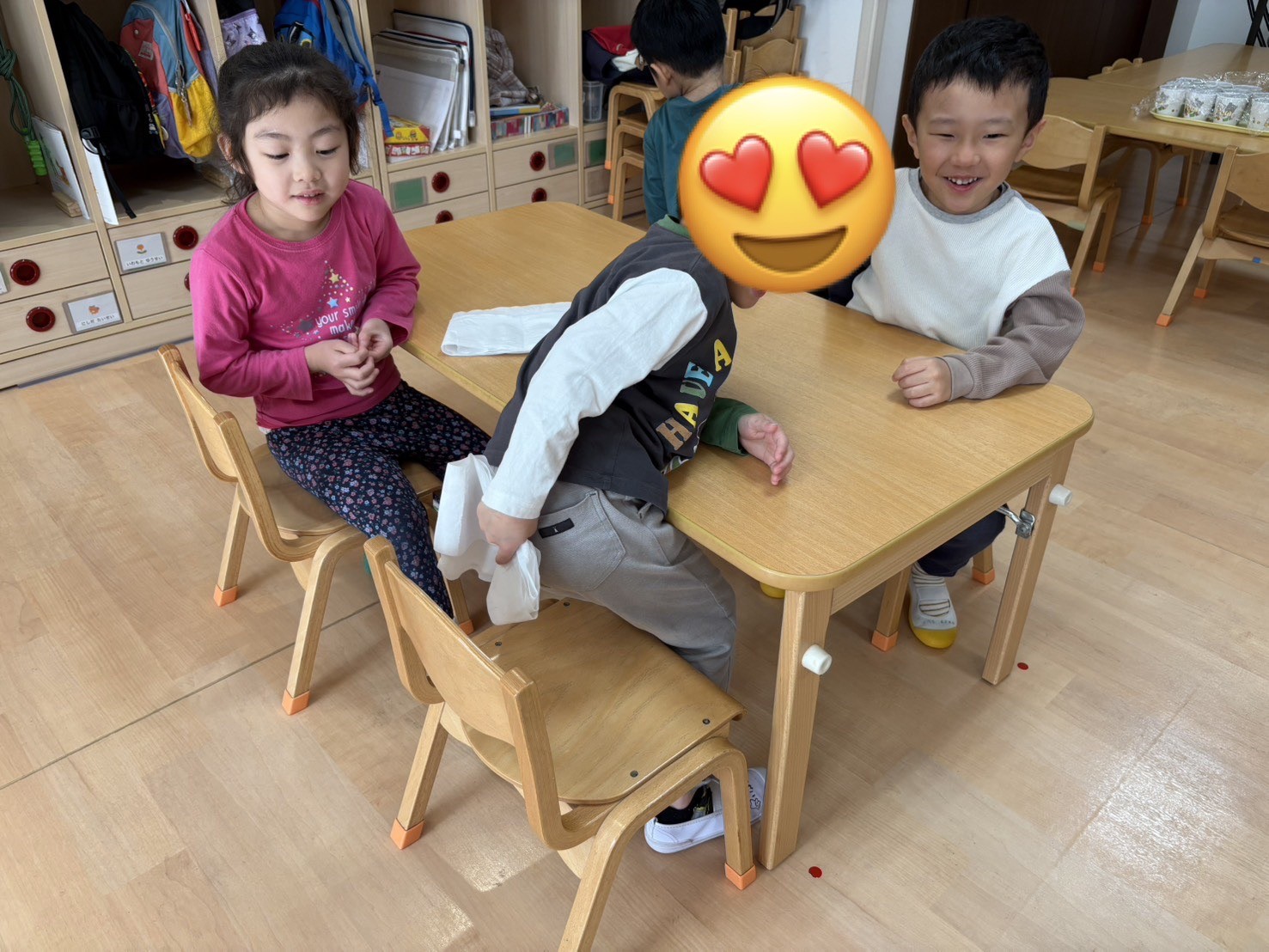 つむぎ組　保健指導「じぶんでおしりふけるかな？」