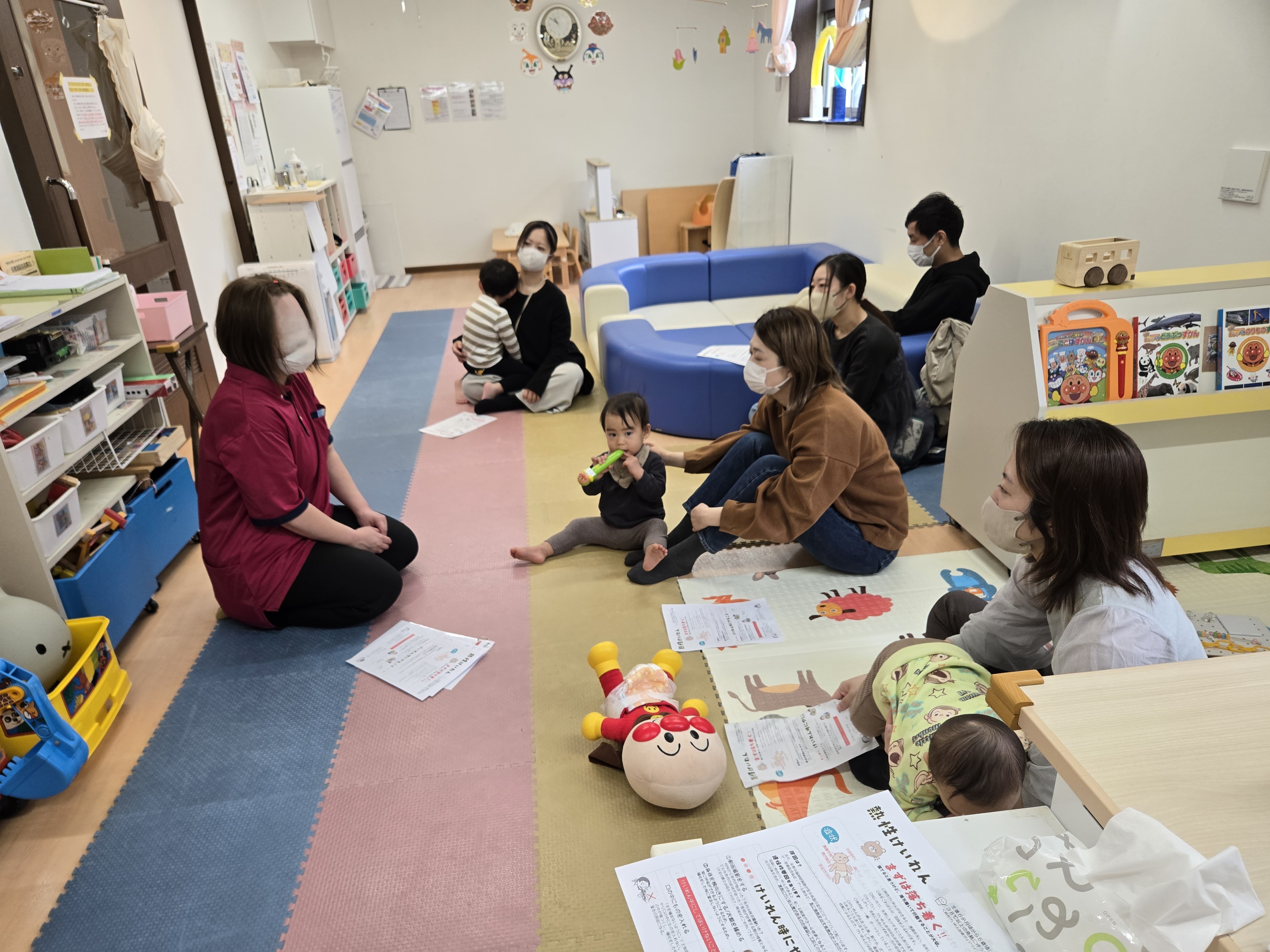 子育て広場　つどい　「お話し会」「けいれんの対処法」